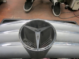 Mercedes Benz - Grille - 2098800123